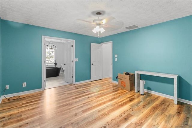 2160 Deer Oaks Trail, Lawrenceville, GA 30044