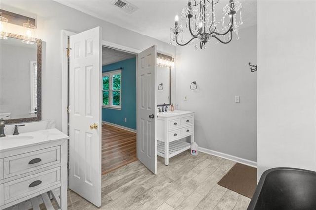 2160 Deer Oaks Trail, Lawrenceville, GA 30044