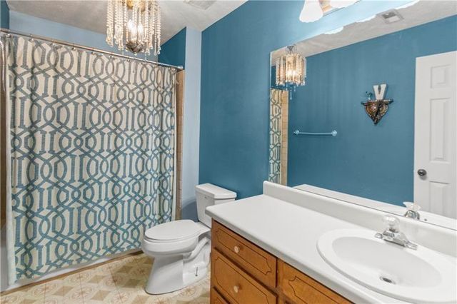 2160 Deer Oaks Trail, Lawrenceville, GA 30044