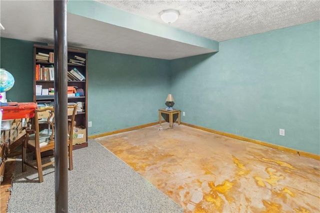 2160 Deer Oaks Trail, Lawrenceville, GA 30044