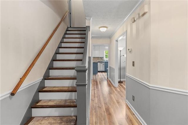 2160 Deer Oaks Trail, Lawrenceville, GA 30044
