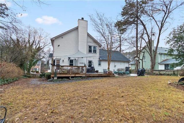 2160 Deer Oaks Trail, Lawrenceville, GA 30044