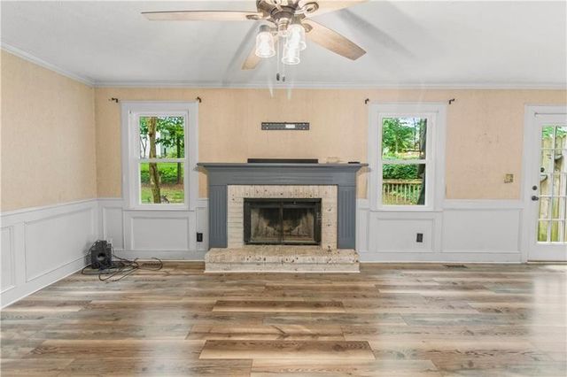 2160 Deer Oaks Trail, Lawrenceville, GA 30044