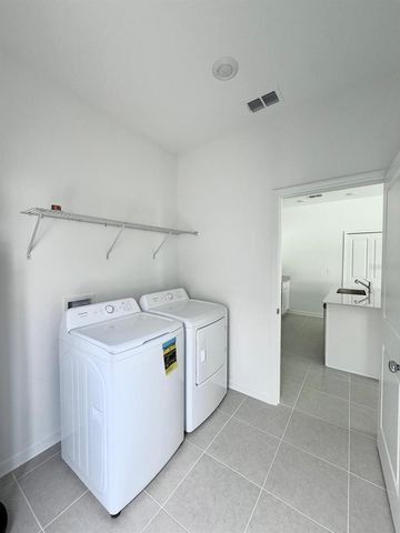 2392 RIDER RAIN LANE, Apopka, FL 32703