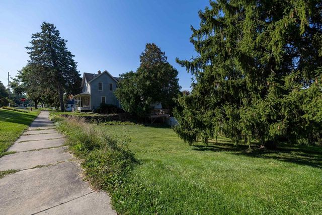 420 Vine Street, Baraboo, WI 53913