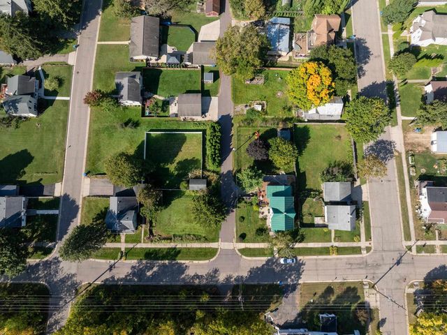 420 Vine Street, Baraboo, WI 53913