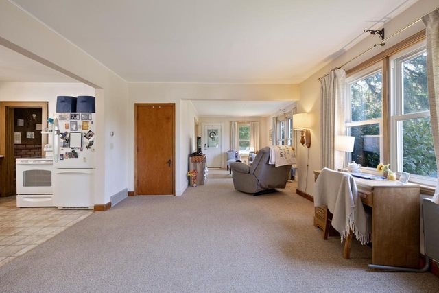 420 Vine Street, Baraboo, WI 53913