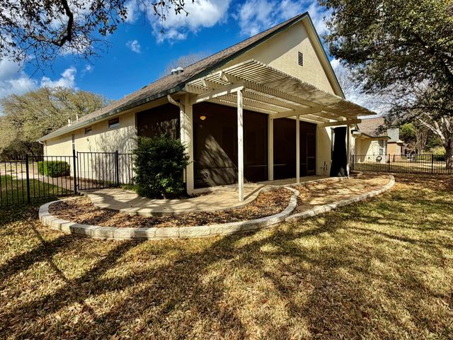 103 Whispering Wind DR, Georgetown, TX 78633