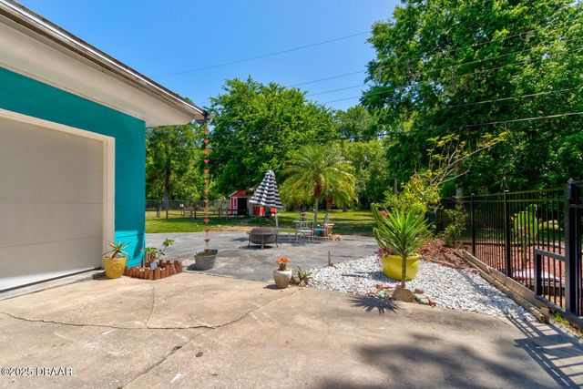 357 S Seneca Boulevard, Daytona Beach, FL 32114