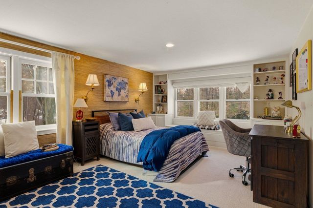 5 Bayberry Lane, Exeter, NH 03833