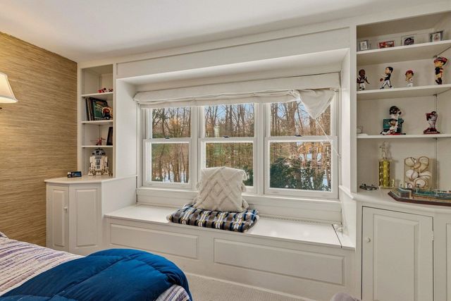 5 Bayberry Lane, Exeter, NH 03833