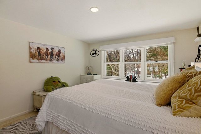 5 Bayberry Lane, Exeter, NH 03833