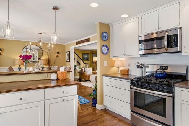 5 Bayberry Lane, Exeter, NH 03833