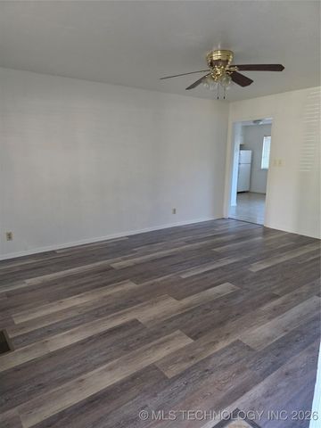 3329 E 47th Place, Tulsa, OK 74135