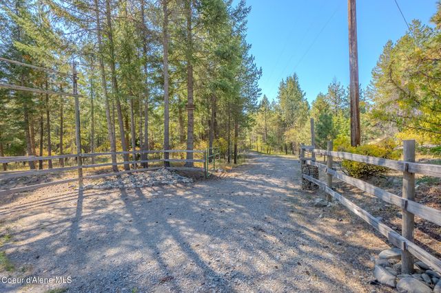 1110 Roosevelt Rd, Bonners Ferry, ID 83805