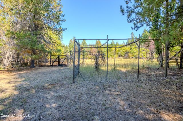 1110 Roosevelt Rd, Bonners Ferry, ID 83805