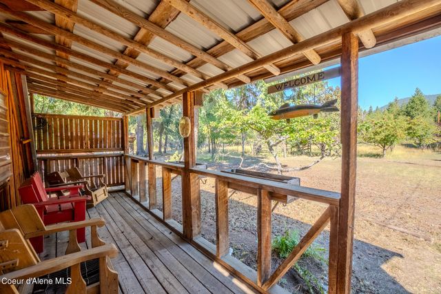 1110 Roosevelt Rd, Bonners Ferry, ID 83805