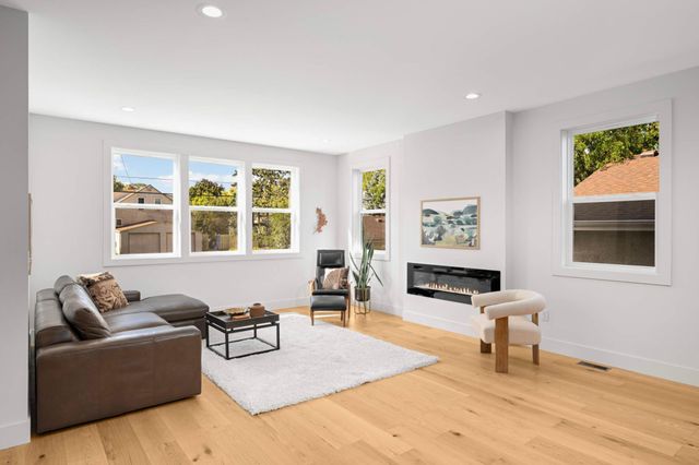 5216 47th Avenue S, Minneapolis, MN 55417