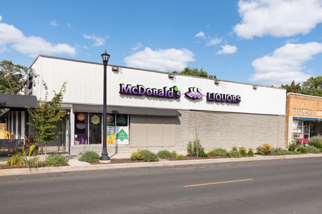 5216 47th Avenue S, Minneapolis, MN 55417