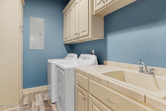 501 Asbury Lane Drive, Brandon, MS 39042