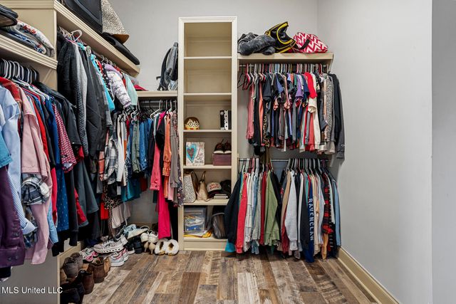 501 Asbury Lane Drive, Brandon, MS 39042