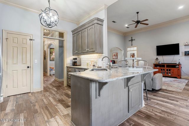 501 Asbury Lane Drive, Brandon, MS 39042