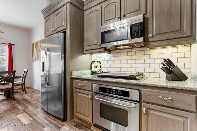 501 Asbury Lane Drive, Brandon, MS 39042