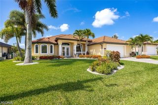 310 SE 30th TER, Cape Coral, FL 33904