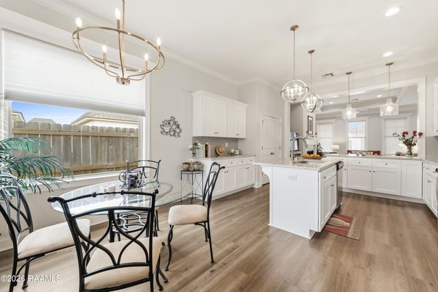 102 Long Cay Drive, Youngsville, LA 70592