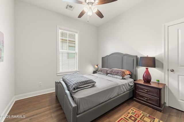 102 Long Cay Drive, Youngsville, LA 70592