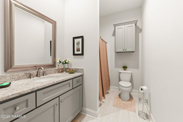 102 Long Cay Drive, Youngsville, LA 70592