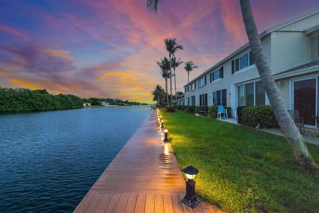 809 Kokomo Key Lane, Delray Beach, FL 33483