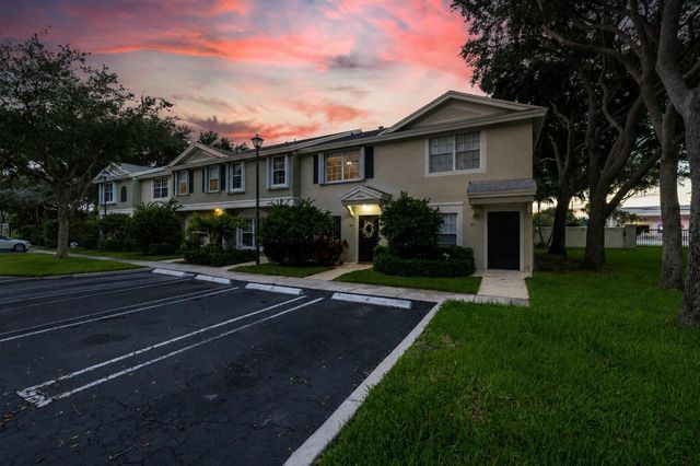 809 Kokomo Key Lane, Delray Beach, FL 33483