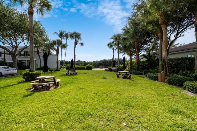 809 Kokomo Key Lane, Delray Beach, FL 33483