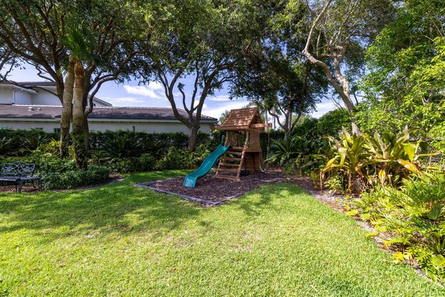 809 Kokomo Key Lane, Delray Beach, FL 33483