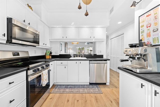 809 Kokomo Key Lane, Delray Beach, FL 33483