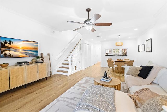 809 Kokomo Key Lane, Delray Beach, FL 33483