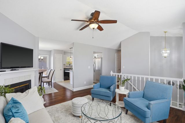 3009 DAHLIA DR, Columbia, MO 65202