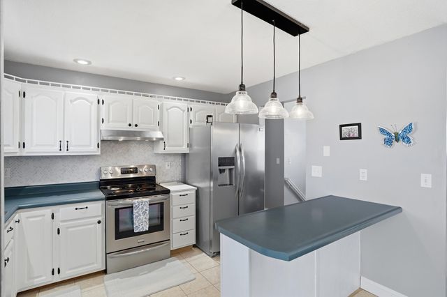 3009 DAHLIA DR, Columbia, MO 65202