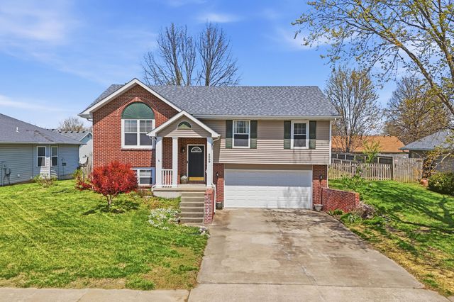 3009 DAHLIA DR, Columbia, MO 65202