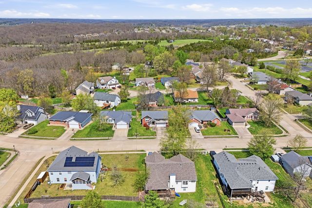 3009 DAHLIA DR, Columbia, MO 65202