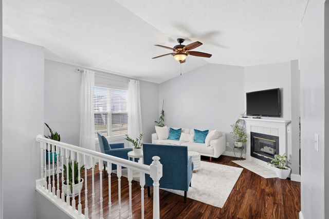 3009 DAHLIA DR, Columbia, MO 65202