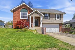 3009 DAHLIA DR, Columbia, MO 65202