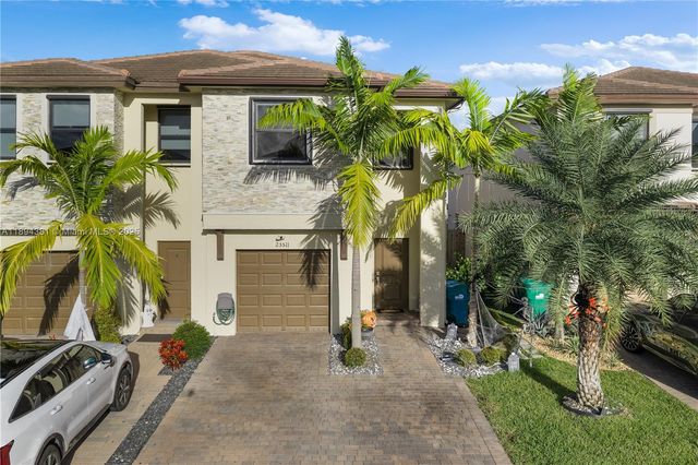 25511 SW 108th Ct, Homestead, FL 33032