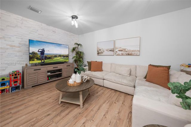 25511 SW 108th Ct, Homestead, FL 33032