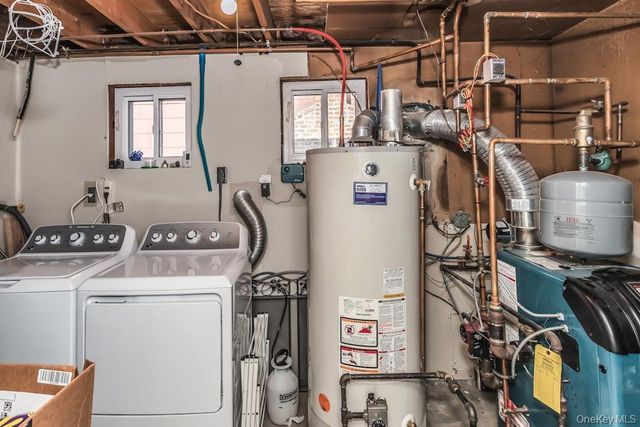 12 Spring Street, Lindenhurst, NY 11757