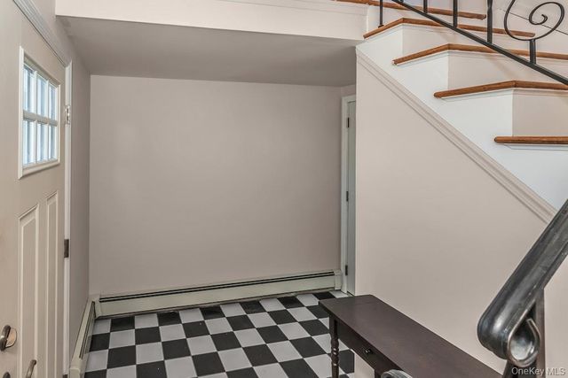 12 Spring Street, Lindenhurst, NY 11757