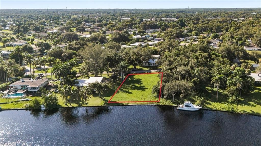 4859 E Riverside DR, FORT MYERS, FL 33905 — exterior