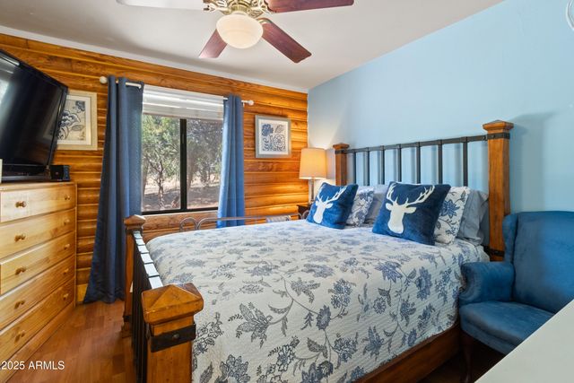 3004 Pinewood Drive, Overgaard, AZ 85933