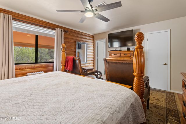 3004 Pinewood Drive, Overgaard, AZ 85933